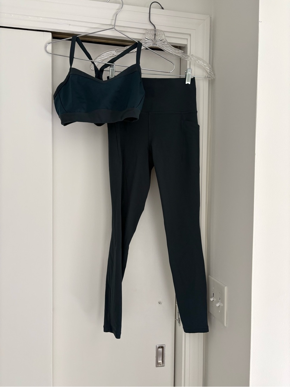 Athleta dark green  Solace Sports Bra S & Salutation Stash Pocket Legging XS Set